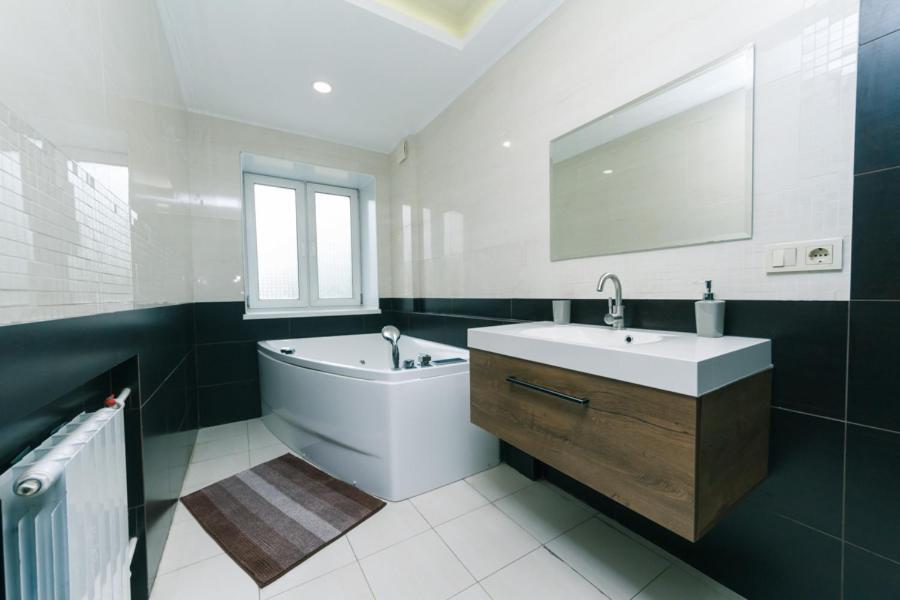Hotrent Pechersk Lesy 20/22 Kiev Exteriör bild