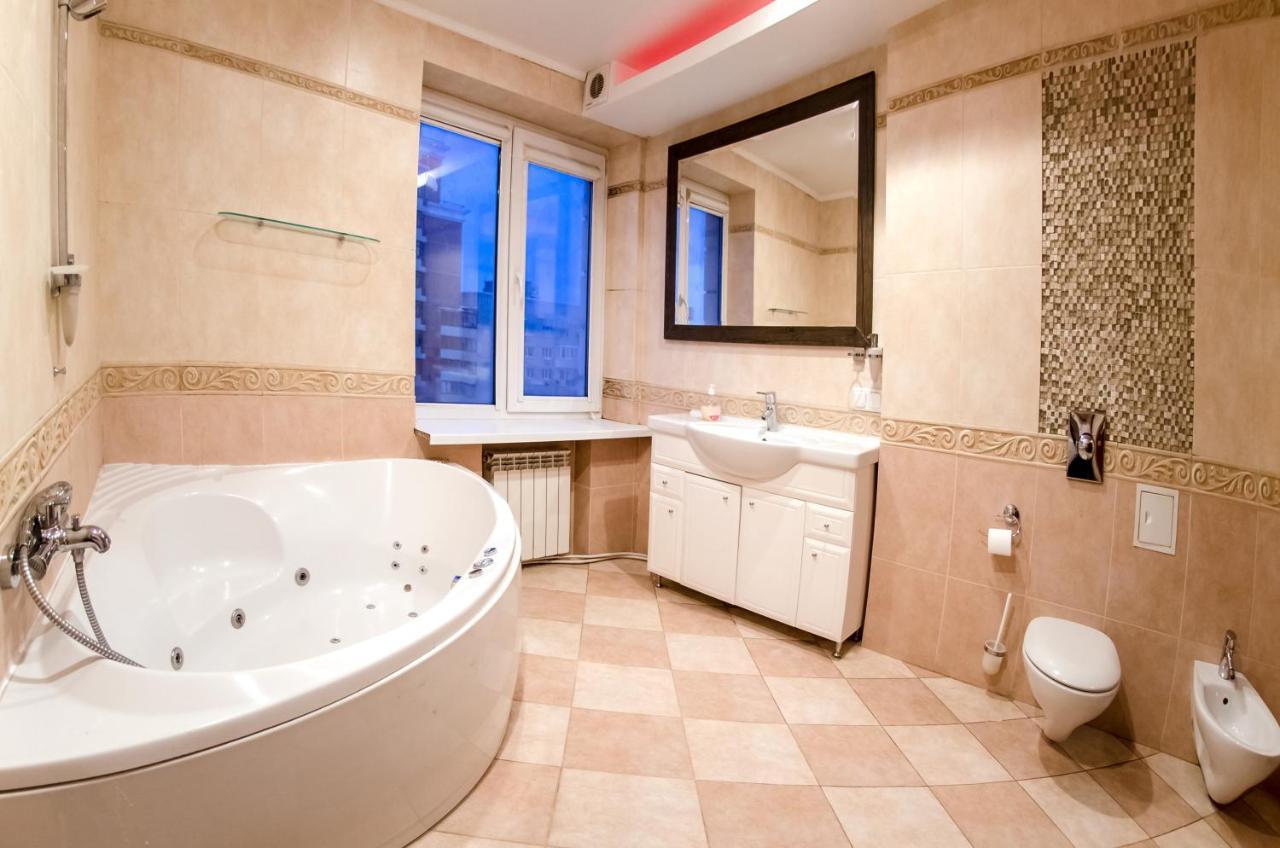 Hotrent Pechersk Lesy 20/22 Kiev Exteriör bild