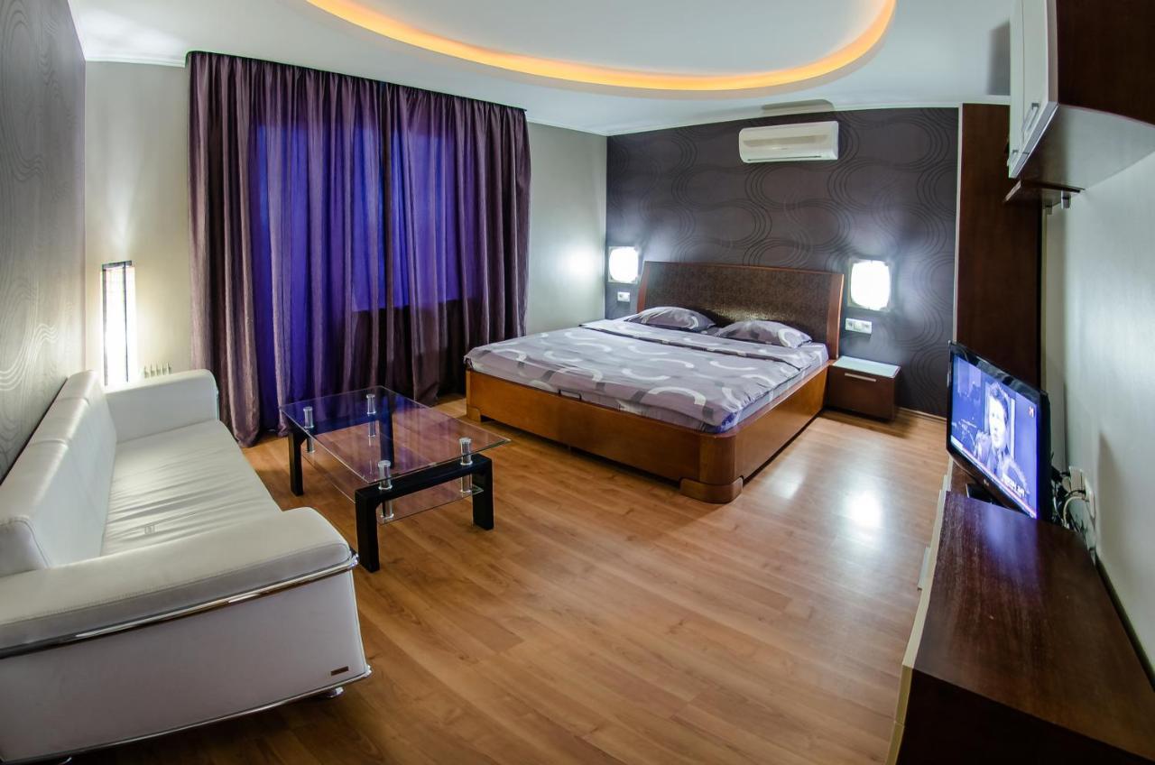 Hotrent Pechersk Lesy 20/22 Kiev Exteriör bild